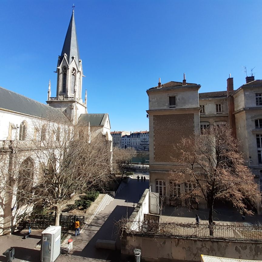 LYON 5 – T1 BIS meublé - 3 montée des épies - Photo 1