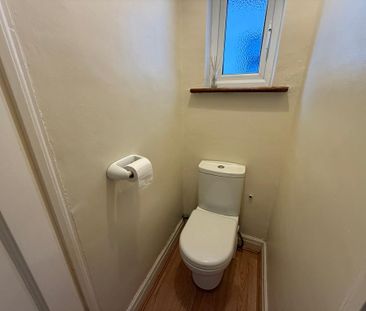 3 bedroom end of terrace house to rent - Photo 6