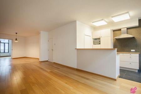Prachtige ruime flat op topligging in de Kammenstraat - Photo 3
