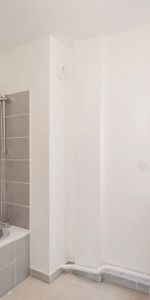 Rental Apartment Bordeaux Saint-Jean - Photo 3