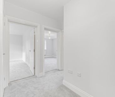 North Circular Road, London NW11 - Photo 6