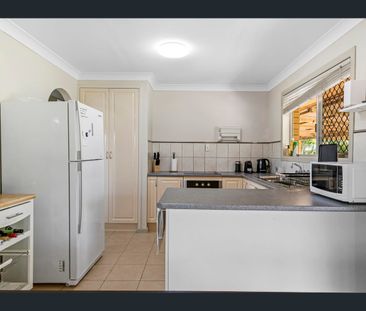 36 Island Outlook Avenue, Thornlands, Qld 4164 - Photo 2