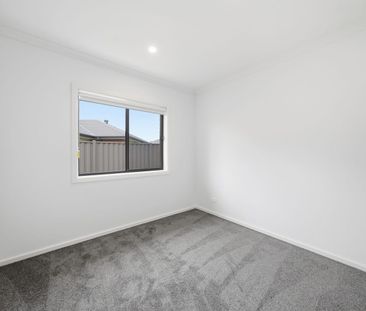 Brand new family home! - Photo 1