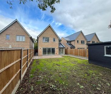 4 bedroom detached house to rent - Photo 6