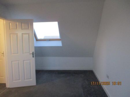 3 bedroom townhouse to rent - Photo 4