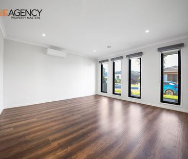 Immaculately Presented 4 Bedroom House in Craigieburn!! - Photo 3