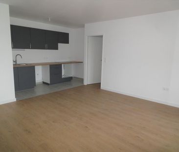 location Appartement T3 DE 64.82m² À REIMS - Photo 3