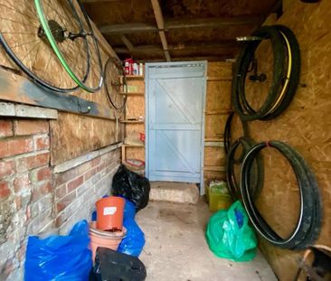 3 bedroom terraced house to rent - Photo 2