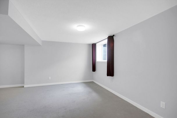 For Lease - 254 ORMISTON Crescent, Barrhaven, Ontario - Photo 1
