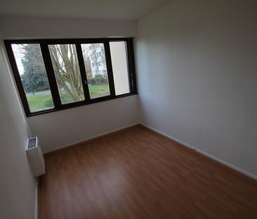 Location Appartement 3 pièces 61m² - Photo 3