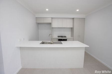 STUNNING 4-BEDROOM DUPLEX IN FORSTER!! - Photo 5