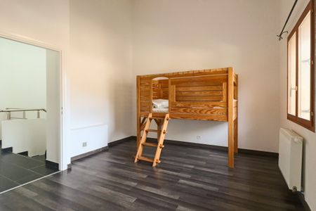 Location Maison 6 pièces 126m² CERVENS 74550 - Photo 3