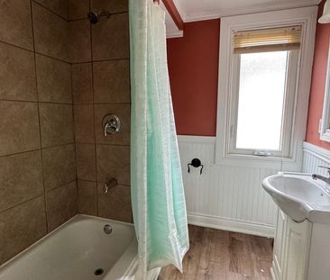 For Lease - 5114 Mcrae Street Unit# Upper, Niagara Falls, Ontario - Photo 6