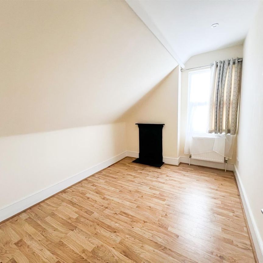 Lower Addiscombe Road, Croydon - Photo 1