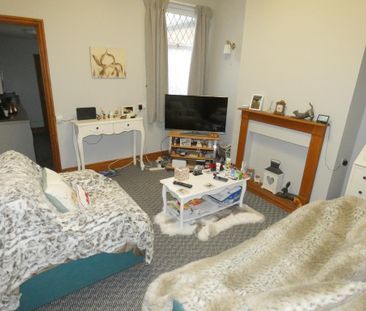 2 bedroom house to rent - Photo 3