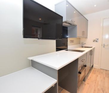 Studio to rent - Photo 5