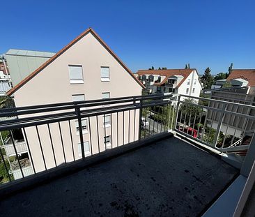 Dresden-Hier lässt sich´s Leben! Idyllische Dachgeschoßwohnung imit Balkon! - Photo 1