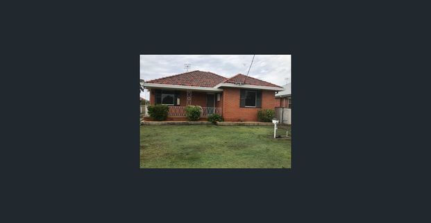 Partially renovated pet friendly family home - Photo 1