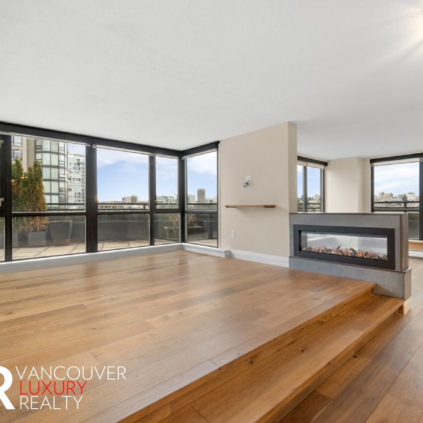 Condo in Downtown Vancouver, BC - Photo 1