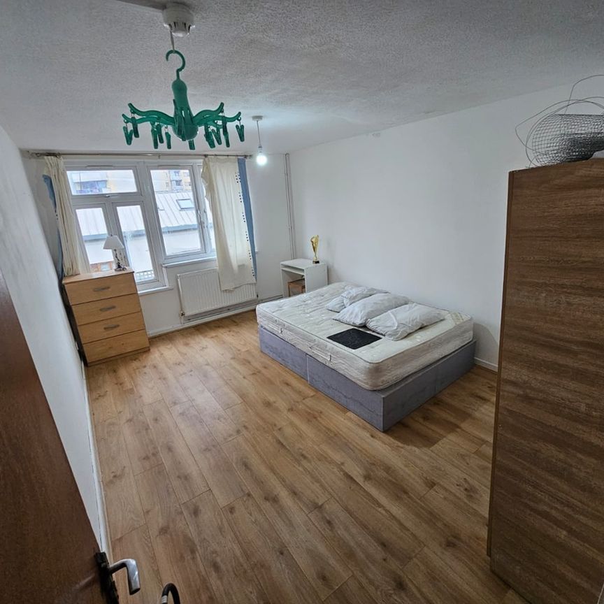 Room in a Shared House, Bruce Road, E3 - Photo 1