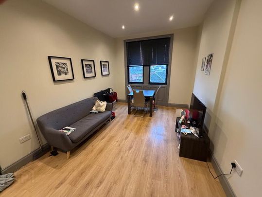 Apt 5, 1 Sussex Place, Belfast, BT2 8AL - Photo 1