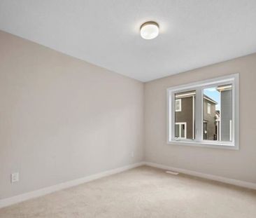 For Lease - 414 Epoch Street, Barrhaven, Ontario - Photo 6