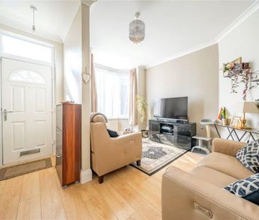 4 bedroom terraced house to rent - Photo 2