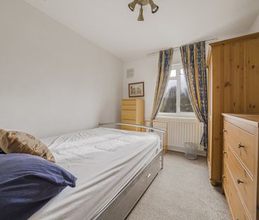 Queens Court, Queens Road, Richmond, Surrey, TW10 - Photo 6