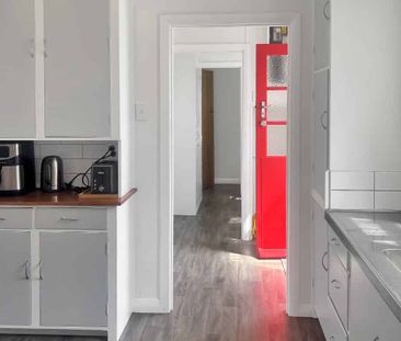 Very tidy 3-bedroom home in Glasgow Terrace - Photo 3