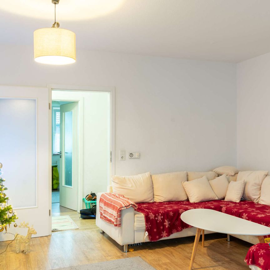 Zentrale 3-Zimmer-Wohnung mit Balkon, Stellplatz & Kellerraum. Obj. 9183 - Photo 1