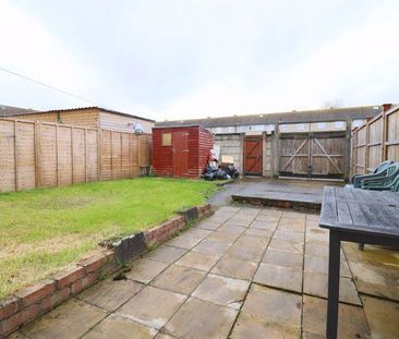 3 bedroom terraced house to rent - Photo 6