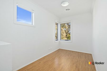 Neat and tidy townhouse - Photo 3