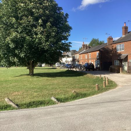 2 bed end of terrace house to rent in The Common, High Wycombe, HP14 - Photo 5