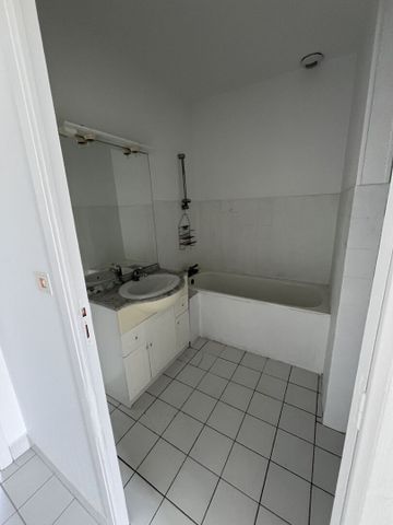 Location Appartement 1 pièce 28m² - Photo 4