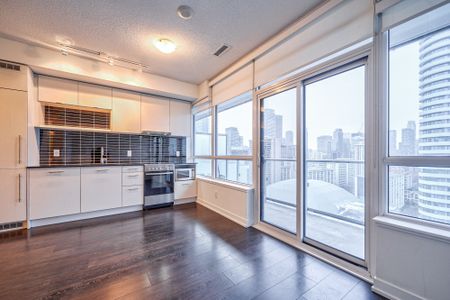 For Lease - 365 Church Street Unit# 2404, Toronto, Ontario - Photo 5