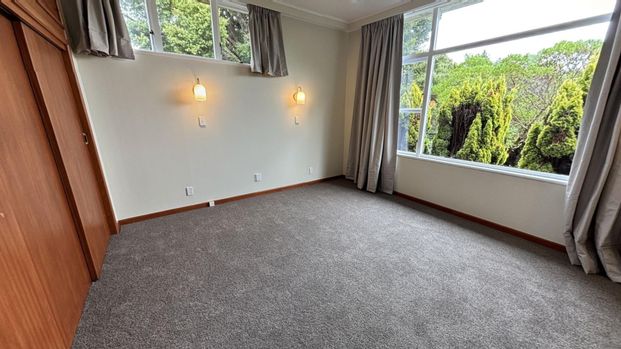 Raumati South - 2 Bedrooms - Photo 1