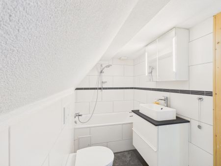 Cozy 3.5-room duplex apartment in Rheineck - Photo 5