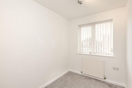 3 bedroom detached house to rent - Photo 4