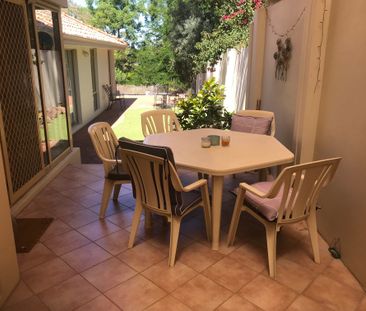 Kensington - Photo 3