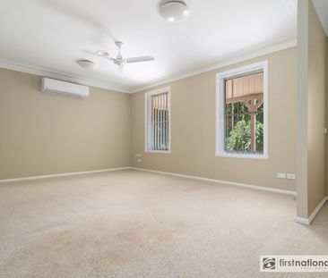 Comfortable Family Living in South Bathurst - Photo 1