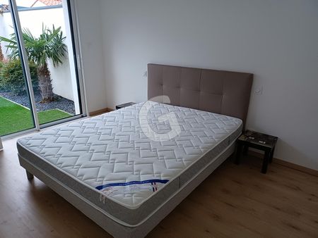 Location Maison 4 pièces 106m² - Photo 5