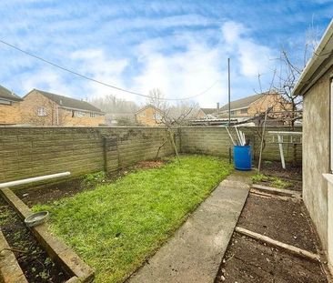 Norwood Crescent, Barry, CF63 - Photo 1