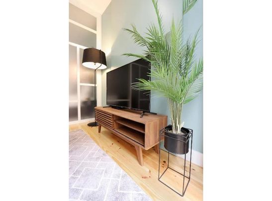 Rua do Pinheiro, Porto, Braga 4050-483 - Photo 1