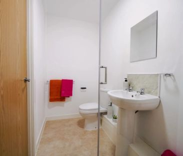 Premium Studio (Sealed Windows) - Photo 5