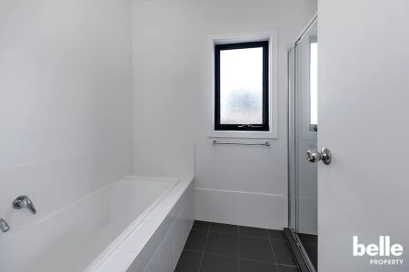 Modern Townhouse Living in the Heart of Mawson Lakes - Photo 5