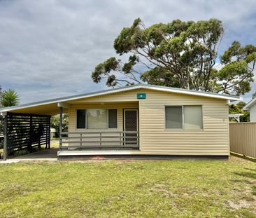 Coastal Charm - Photo 3