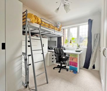 2 bed flat to rent in Robin Hill House,monteagle Lane,yateley,GU46 6NB - Photo 3