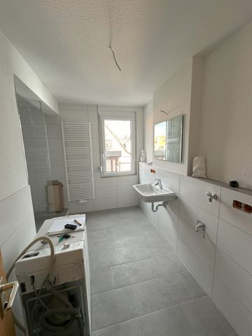 Großzügige 4-Zi.-Whg. in S-Wangen * TL-Bad + sep. WC * 91 qm * 3er WG mgl.! - Foto 5