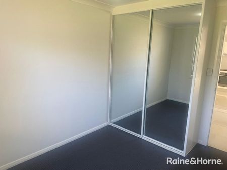 Recently Renovated Two Bedroom Granny Flat - Photo 4