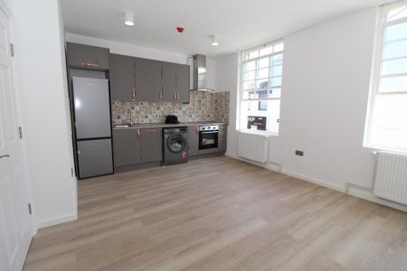 1 bedroom apartment to rent - Photo 2